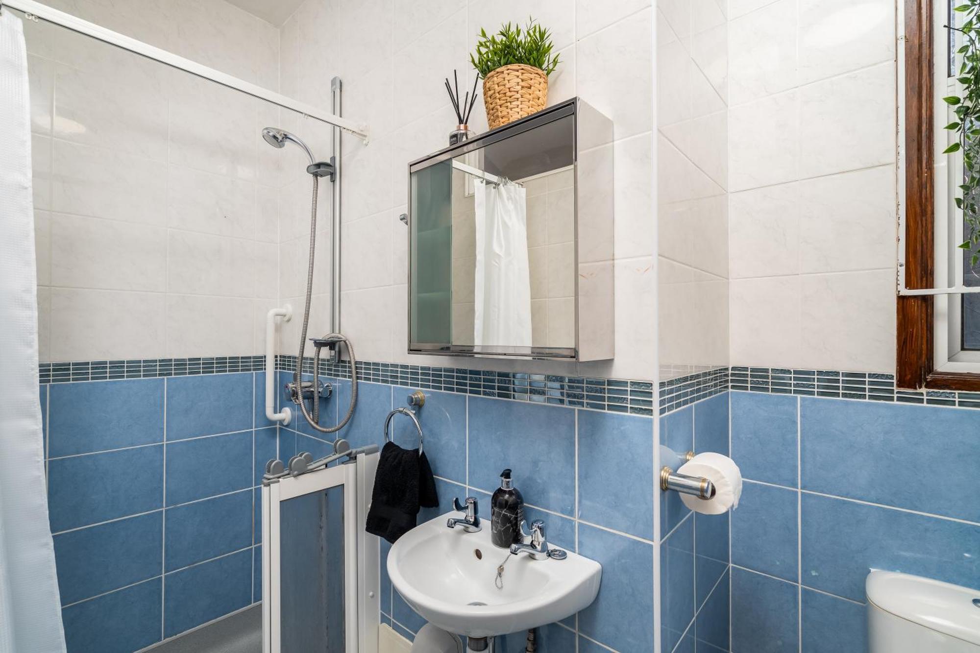 Homely And Stylish Apartment With A Garden In East Finchley Лондон Экстерьер фото