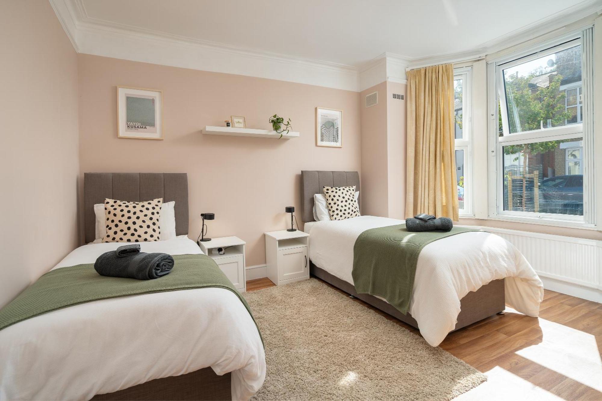 Homely And Stylish Apartment With A Garden In East Finchley Лондон Экстерьер фото